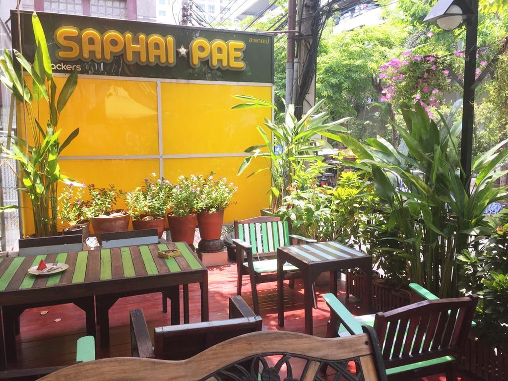 Saphaipae Hostel Bangkok Exterior foto