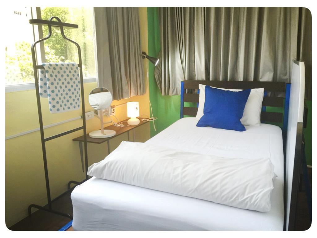 Saphaipae Hostel Bangkok Habitación foto